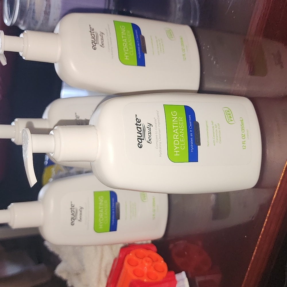 Hydrating Cleanser